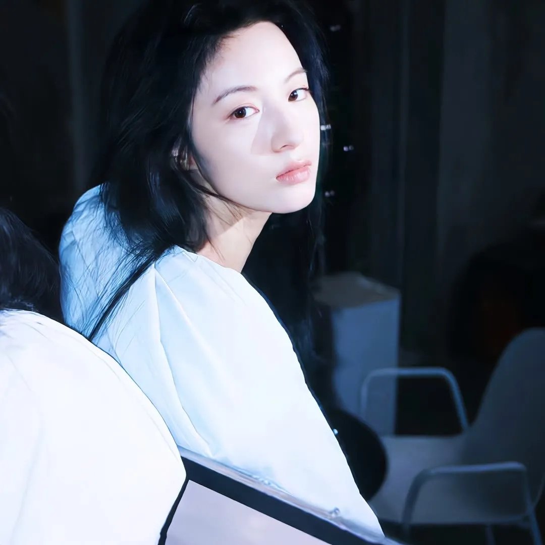 美丽背后 在线观看